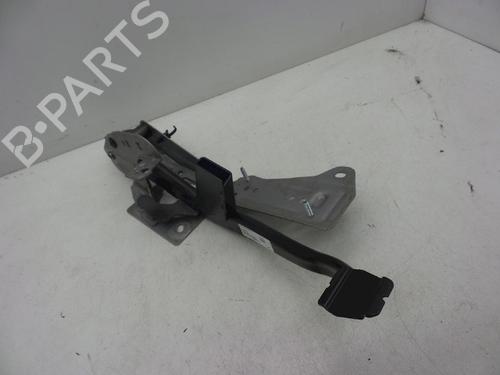Used Break pedal Break pedal VOLVO V40 Hatchback (525) D2 (120 hp) 18619208 18619208