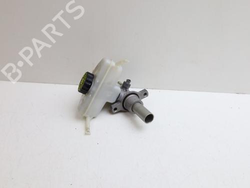 Used Brake master cylinder Brake master cylinder MERCEDES-BENZ C-CLASS (W205) C 180 (205.040, 205.140) (156 hp) 31956716 31956716