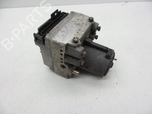 Used ABS pump VOLVO V40 Estate (645) 1.8 (115 hp) 18625619