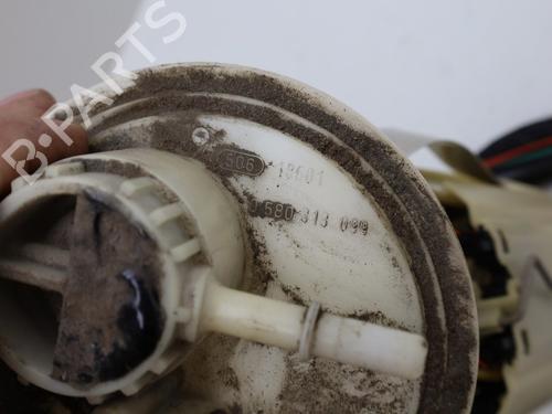 Used Fuel pump VOLVO V70 II (285) 2.4 (140 hp) 30151417
