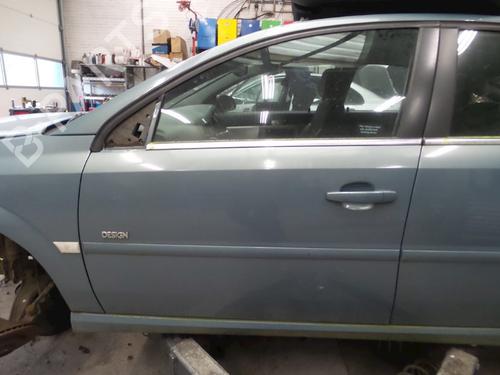 Used Left front door OPEL VECTRA C GTS (Z02) 1.9 CDTI (F68) (120 hp) 18626071
