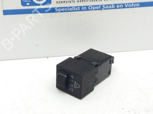 Used Switch Switch SAAB 9000 Hatchback 2.0 -16 CS (131 hp) 18634675 18634675