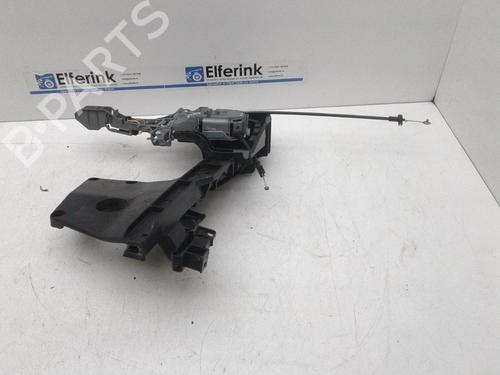 Used Front left exterior door handle VOLVO XC70 II (136) D4 AWD (181 hp) 18632783