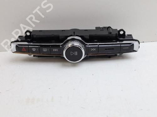 Mando VOLVO XC40 (536) Recharge (252 hp) 32178054