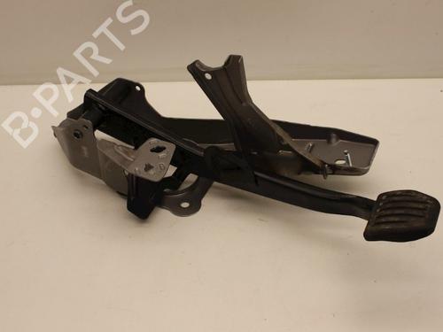 Used Break pedal Break pedal VOLVO S60 II (134) T3 (150 hp) 18610944 18610944