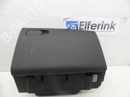 Used Glove box Glove box 18616220 18616220