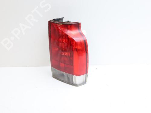Farolim direito VOLVO XC70 I Cross Country (295) 2.4 T XC AWD (200 hp) 31154255