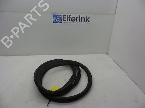 Used Rubber door seal OPEL MERIVA B MPV (S10) 1.4 (75) (140 hp) 18619667