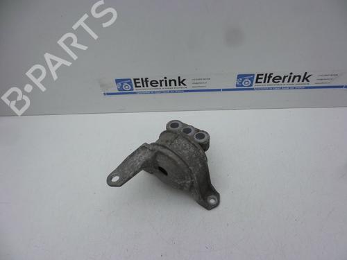 Used Engine mount Engine mount OPEL ZAFIRA A MPV (T98) 2.2 DTI 16V (F75) (125 hp) 18629054 18629054