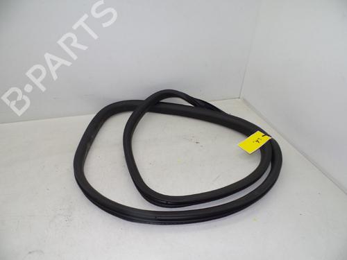 Used Rubber door seal VOLVO XC60 I SUV (156) 2.4 D / D3 / D4 AWD (163 hp) 18614012