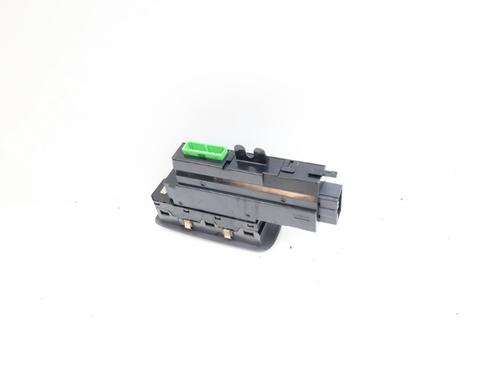 Switch VOLVO XC70 I Cross Country (295) 2.4 T XC AWD | BP31154259I30