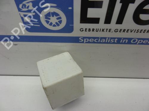 Used Electronic sensor OPEL OMEGA B Estate (V94) 2.2 16V (F35, M35, P35) (144 hp) 18626967