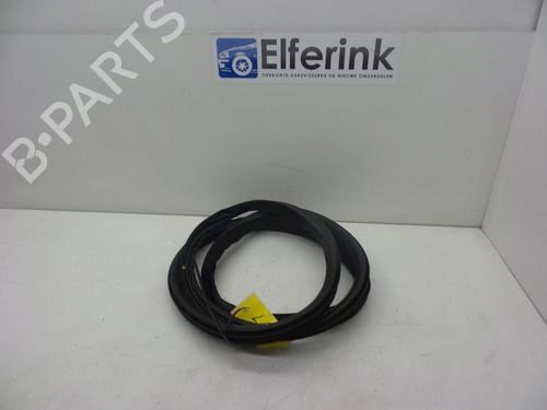 Used Rubber door seal VOLVO V70 III (135) 2.5 T FlexiFuel (200 hp) 18618647