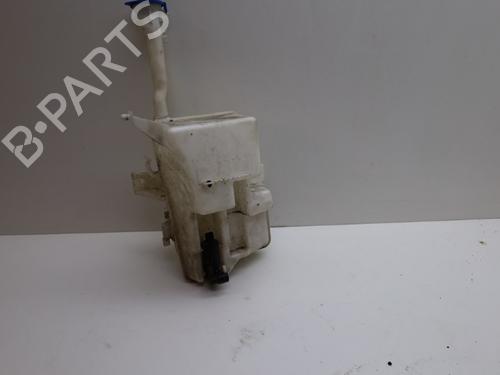 Used Windscreen washer tank VOLVO V40 Hatchback (525) D3 (150 hp) 18637546