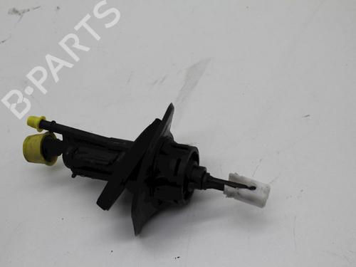 Used Clutch slave cylinder VOLVO V50 (545) 1.6 D (110 hp) 18612535
