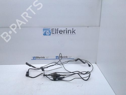 Used Fuel pump VOLVO V60 I (155) D6 Hybrid AWD (280 hp) 18633065
