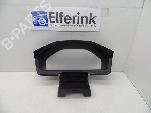 Used Middle console Middle console VOLVO XC70 I Cross Country (295) D5 AWD (185 hp) 18615875 18615875