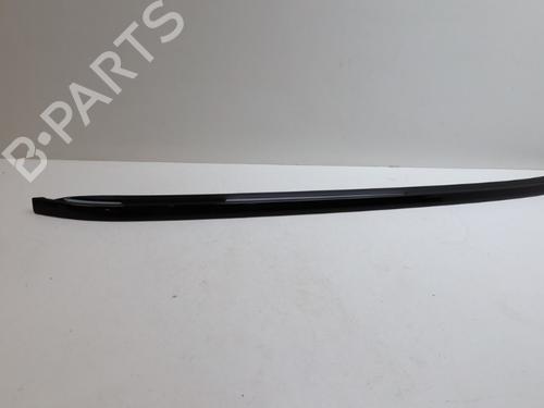 BP32228917O1 main image