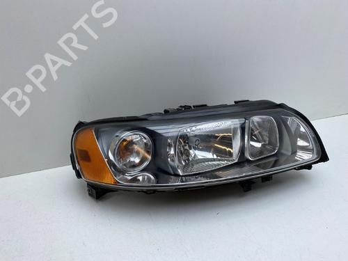 Used Right headlight Right headlight VOLVO V70 II (285) D5 (163 hp) 40532746 40532746