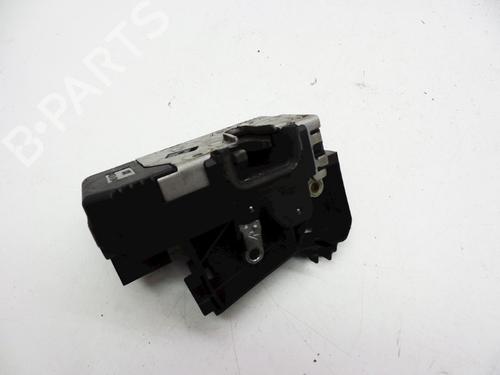 Used Front right lock OPEL VIVARO A Van (X83) 1.9 DI (F7) (80 hp) 18623643