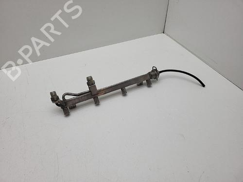 Used Injection rail Injection rail SAAB 9-3 (YS3F, E79, D79, D75) 2.0 t (175 hp) 18612693 18612693