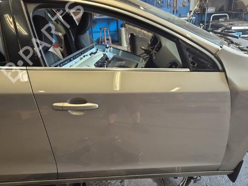 right-front-door-volvo-s60-ii-134-2010-2011-2012-2013-2014-2015-2016-2017-2018-2019-37030731 main image