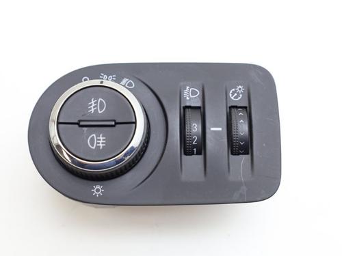Used Headlight switch Headlight switch OPEL CORSA D (S07) 1.3 CDTI (L08, L68) (95 hp) 18638435 18638435