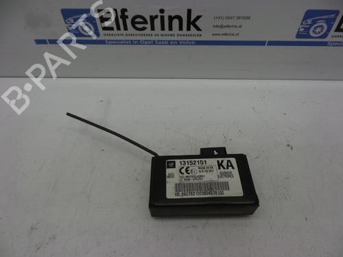 Used Electronic module OPEL SIGNUM Hatchback (Z03) 2.2 direct (F48) (155 hp) 18627004