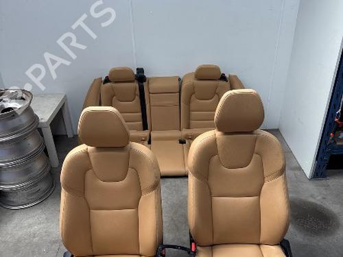 Used Seats set Seats set VOLVO V60 II (225) T4 (190 hp) 33984537 33984537