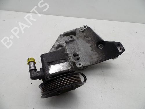 Used Steering pump Steering pump SAAB 9-3 (YS3F, E79, D79, D75) 2.2 TiD (125 hp) 18613482 18613482