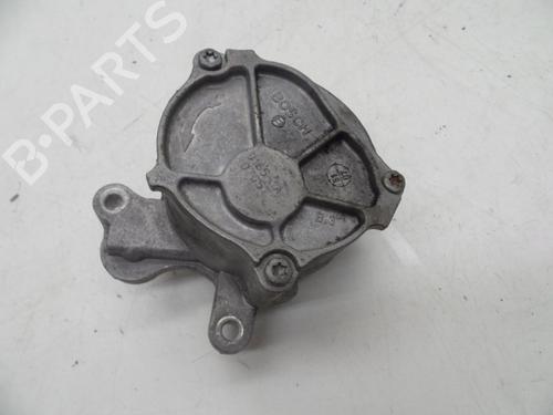 Used Vacuum pump Vacuum pump VOLVO V70 III (135) 2.0 D (136 hp) 18615484 18615484