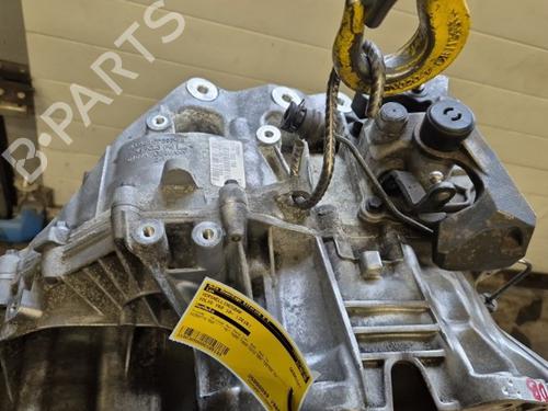 Gearbox VOLVO V60 I (155) D4 | BP32229011M3 - Image 3