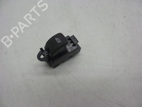 Used Switch Switch VOLVO V40 Hatchback (525) D2 (120 hp) 18619206 18619206