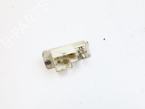 Used Heater resistor SAAB 9-3 (YS3D) 2.0 Turbo (150 hp) 28474557