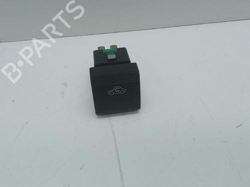 Interruttore Interruttore OPEL VECTRA B (J96) 2.0 i 16V (F19) (136 hp) 18625055 18625055