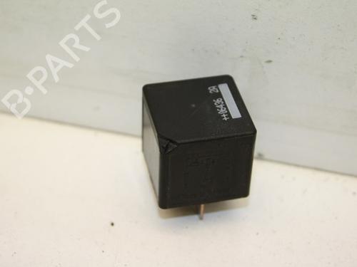 Used Electronic sensor Electronic sensor VOLVO S60 I (384) 2.4 (140 hp) 18611578 18611578