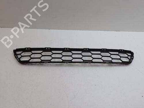 Used Grille VOLVO V40 Cross Country (526) D2 (114 hp) 26526711