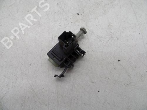 Used Switch Switch VOLVO V60 I (155) T3 (150 hp) 18614151 18614151
