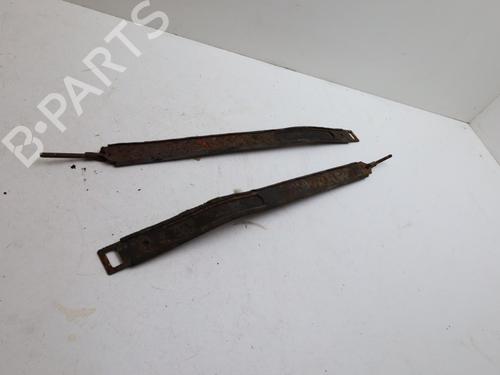 Used Support SAAB 900 I (AC4, AM4) 2.0 -16 (126 hp) 32519938