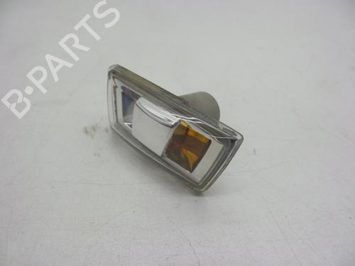 Used Right side indicator Right side indicator 18619098 18619098
