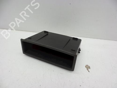 Midtkonsoll Midtkonsoll VOLVO V70 II (285) 2.4 (140 hp) 18623255 18623255