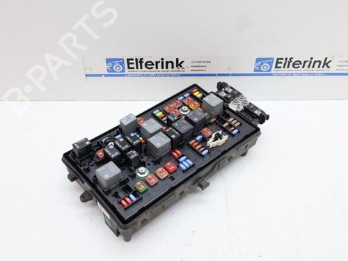 Used Fuse box Fuse box OPEL INSIGNIA A Sports Tourer (G09) 2.0 CDTI (35) (140 hp) 18636173 18636173