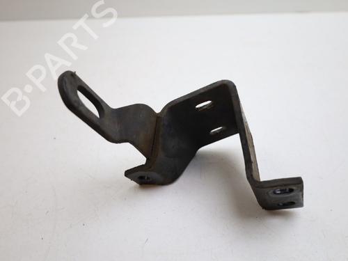 Used Rear bumper bracket Rear bumper bracket SAAB 900 I Convertible 2.0 Turbo-16 S (175 hp) 36440313 36440313