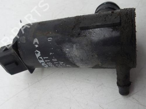 Used Washer pump VOLVO V70 I (875, 876) 2.4 (170 hp) 18615996