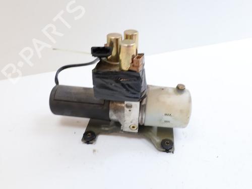 Taklukemotor SAAB 9-3 Convertible (YS3F) 1.9 TiD | BP18616502M60 