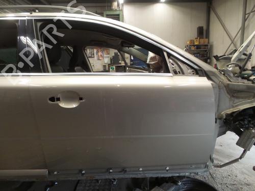 Right front door VOLVO V70 III (135) D3 32228890 | 31335589