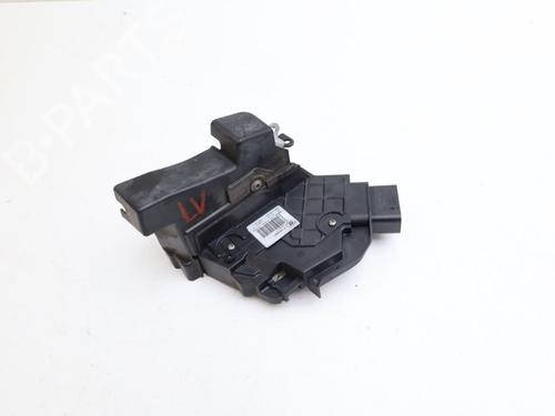 Used Front left lock VOLVO V70 III (135) T4 (180 hp) 29954321