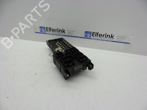 Used Fuse box Fuse box VOLVO V70 II (285) 2.5 TDI (140 hp) 18628794 18628794