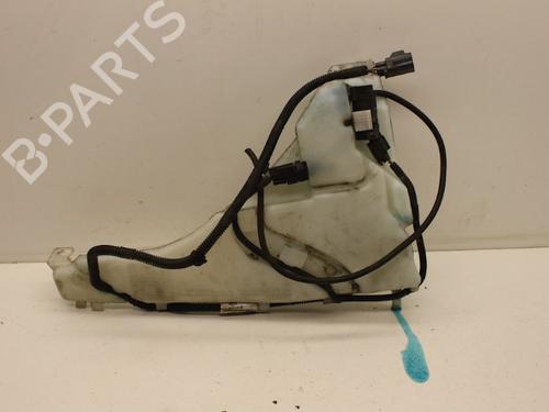 Used Windscreen washer tank VOLVO S40 II (544) 2.0 D (136 hp) 18611627