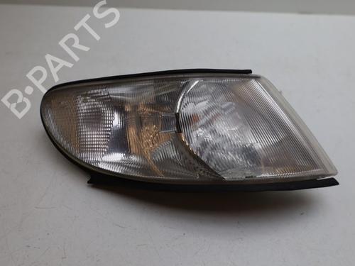 Used Right front indicator Right front indicator 37076075 37076075